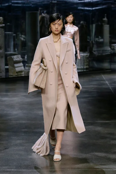 Look 20